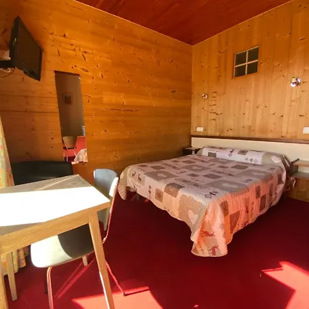 Relais Du Belloch فندق 2*